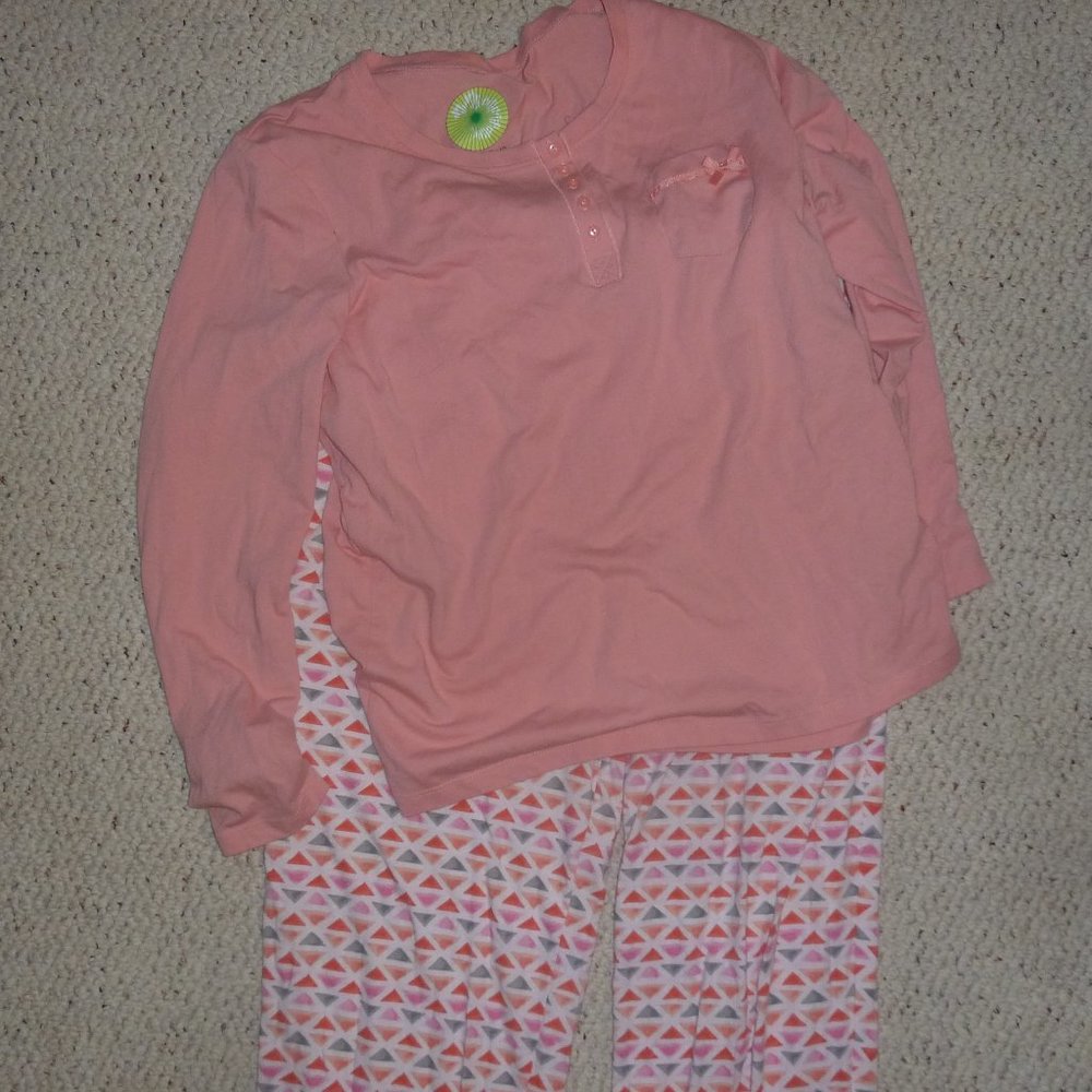 White Orchid 2-Piece PJ Set, Pale Pink Long Sleeve Top, Triangle Print Pants, M